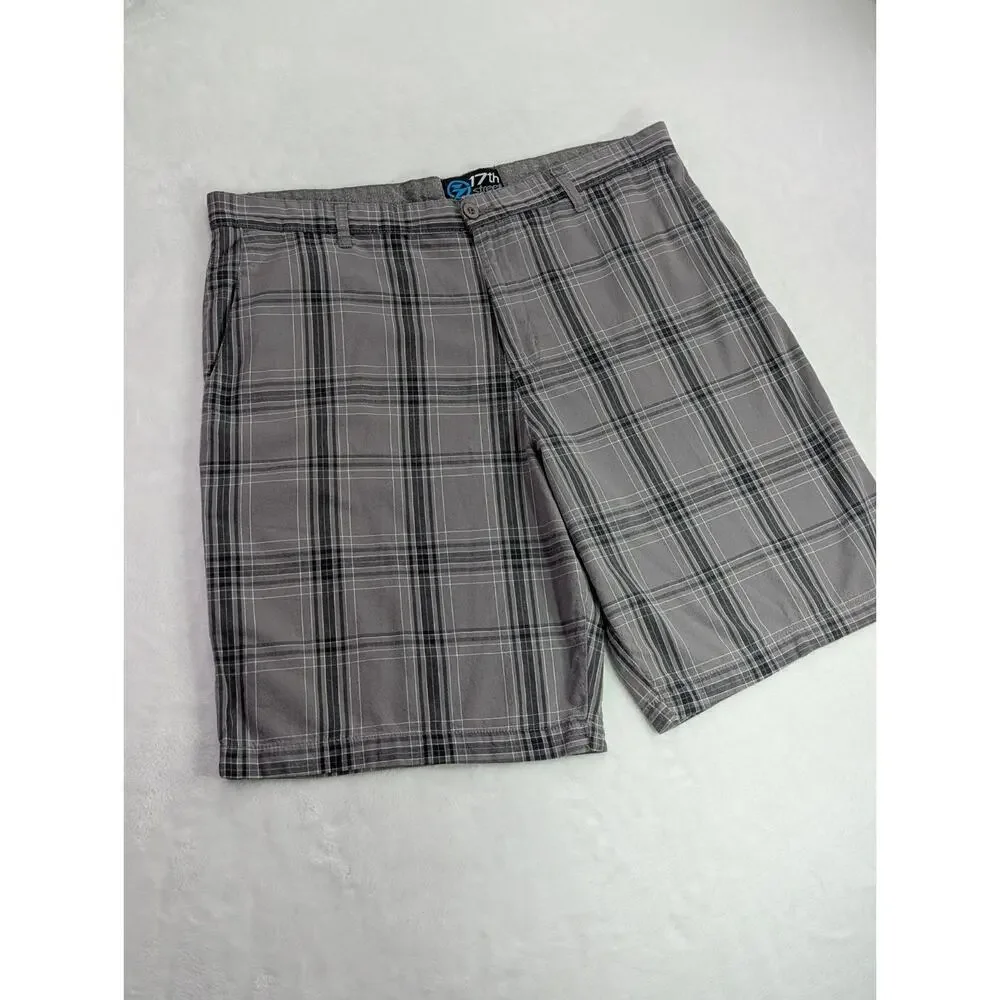 17th Street Surf Shop Mens Size 40 Plaid Chino Board Shorts